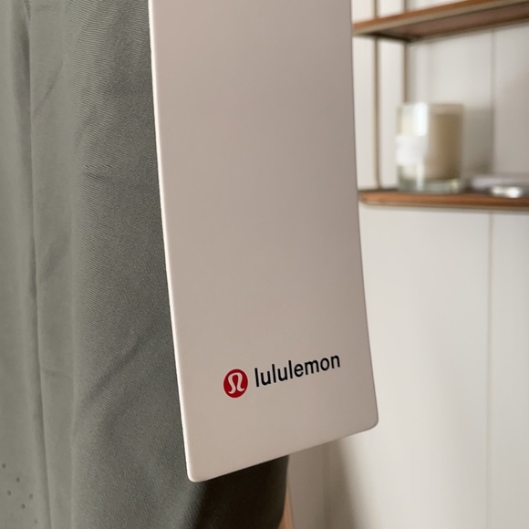 NWT Lululemon Leggings - Picture 7 of 9